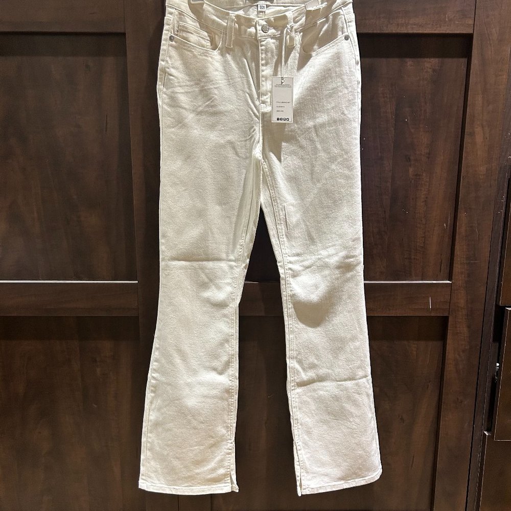 NWT Judy Blue White Boot Cut w/ Side Slits Size 9/29